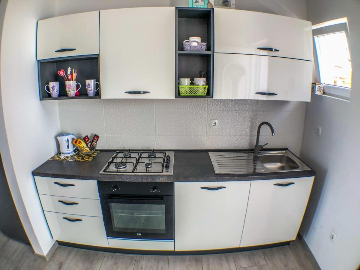 Apartmani Doris Gradac  Kültér fotó