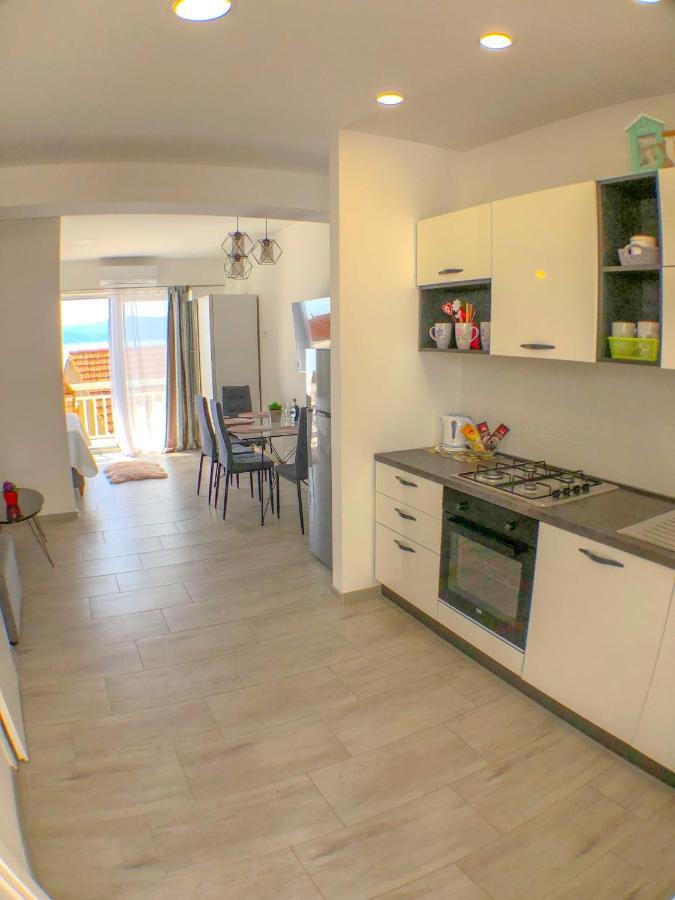 Apartmani Doris Gradac  Kültér fotó